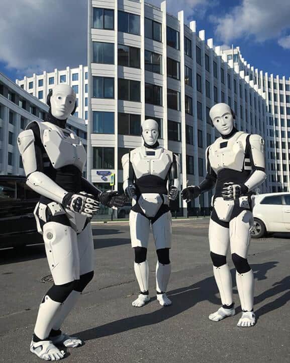 Better Than Us Russian Original Season On Set Robots