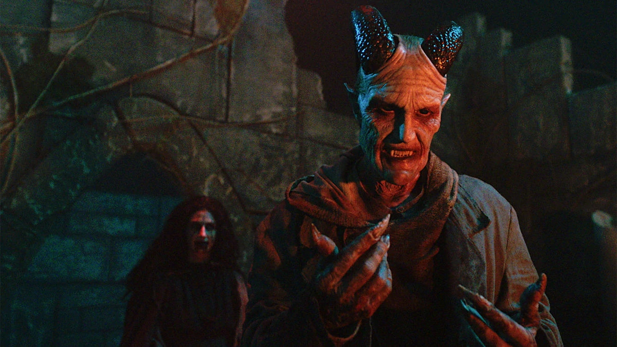 Van Helsing Netflix Season Sam Elder