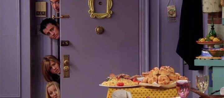 Every Friends Halloween Episode On Netflix The With Late Thanksgiving