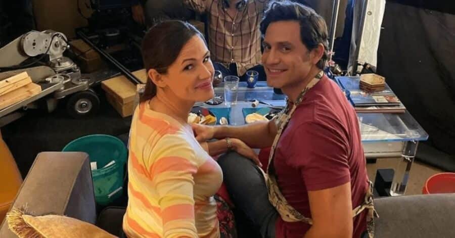 Netflix Comedy Movie Yes Day Everything We Know So Far Jennifer On Set