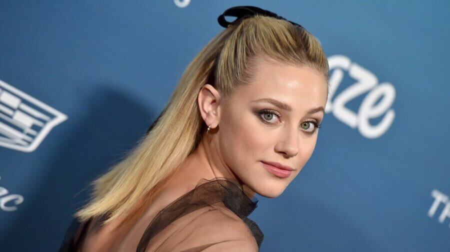 lili reinhart naked much criticized riverdale star deletes her photo 2