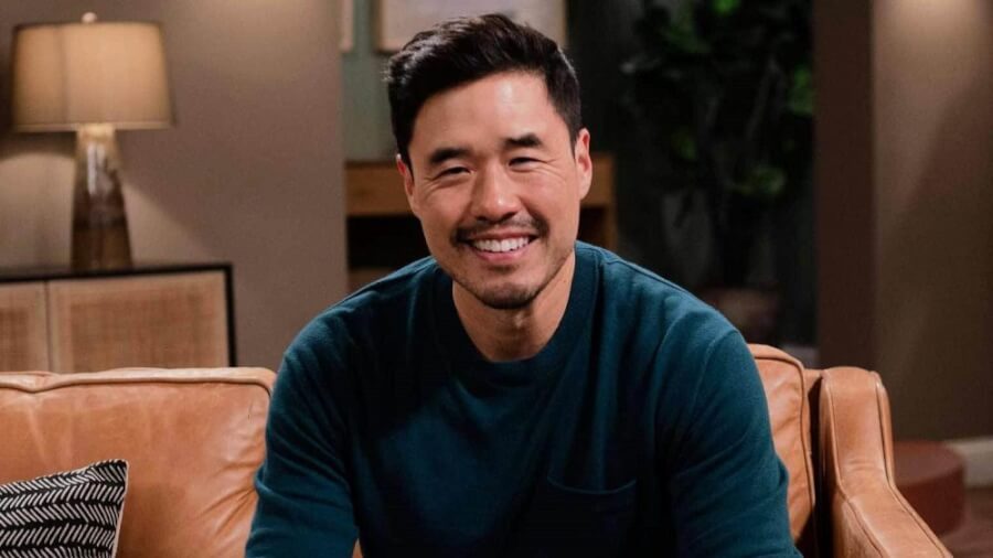 Randall Park El espectáculo de al lado Roku Brand Studio