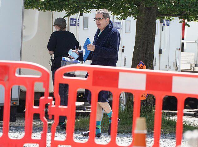 Man Vs Bee Rowan Atkinson On Set