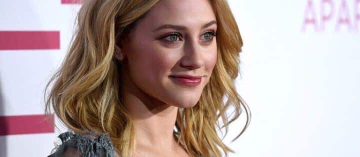 Lili Reinhart Netflix Plus Minus