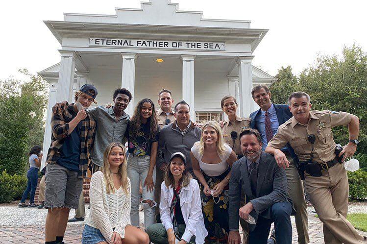La temporada 3 de Outer Banks comienza a filmarse para una foto de Instagram