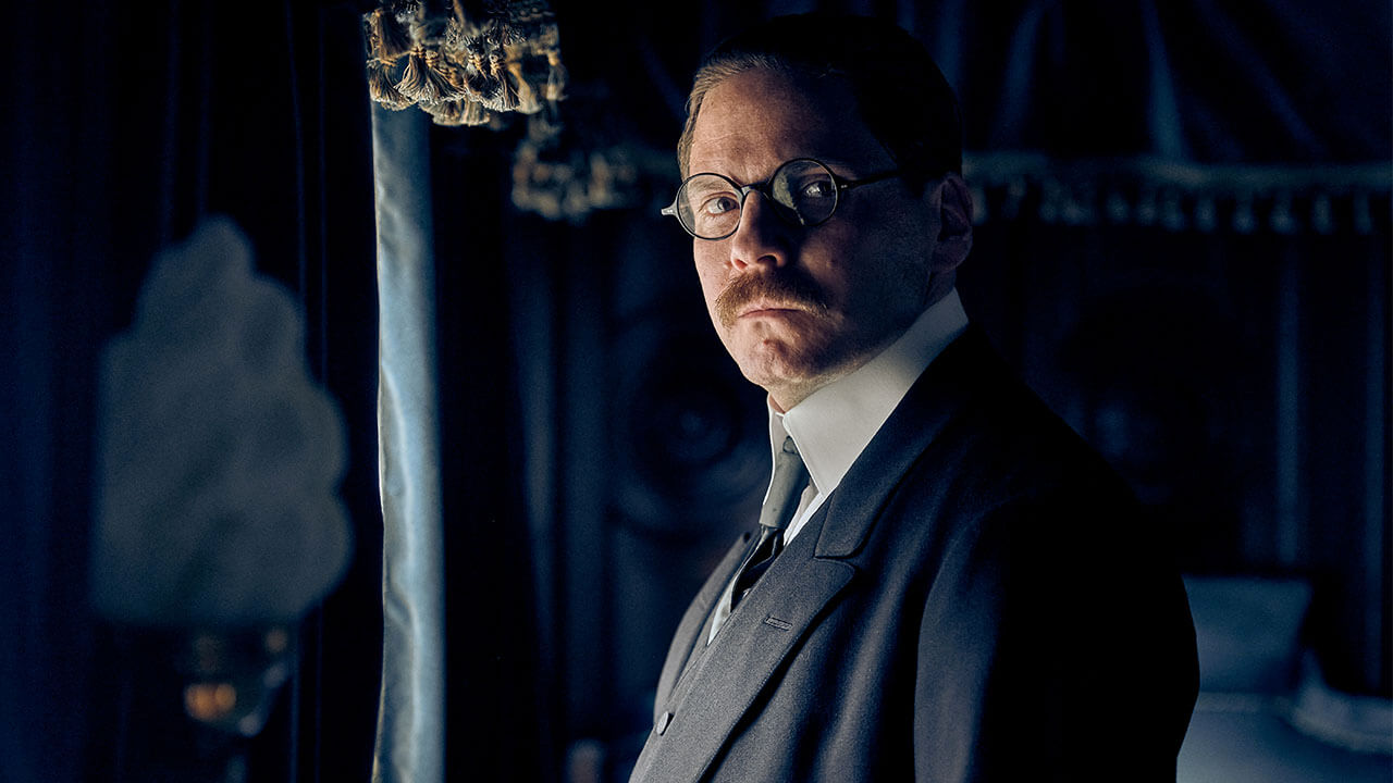 All Quiet On The Western Front German War Drama Daniel Bruhl Netflix