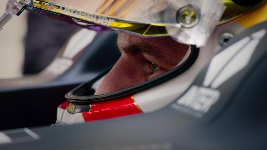 Max Verstappen Temporada 4 F1 Conduce a la supervivencia