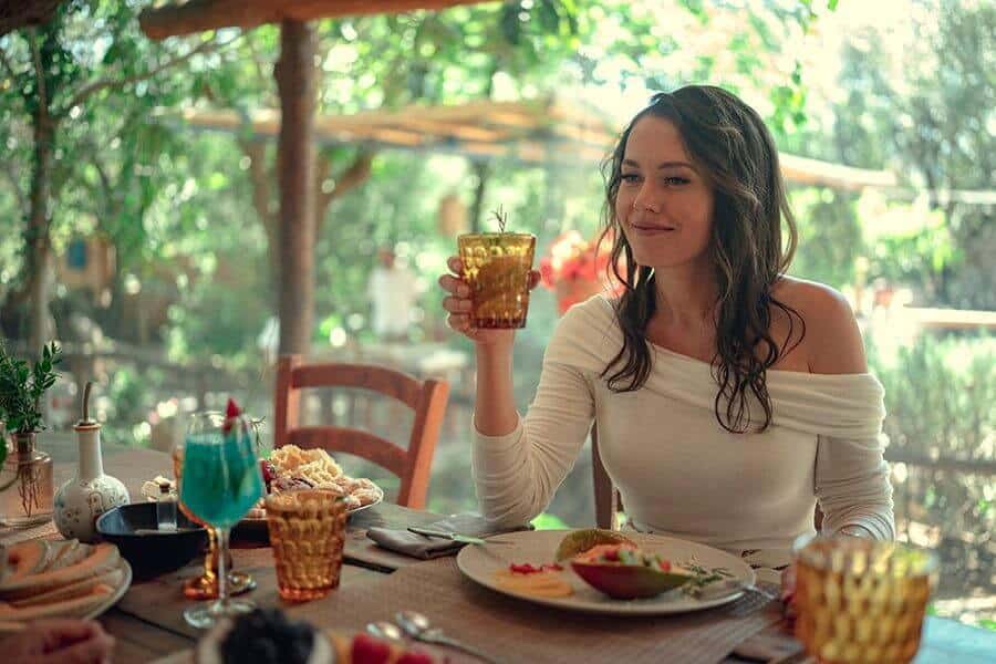 Days Sequel Days This Day Netflix Laura