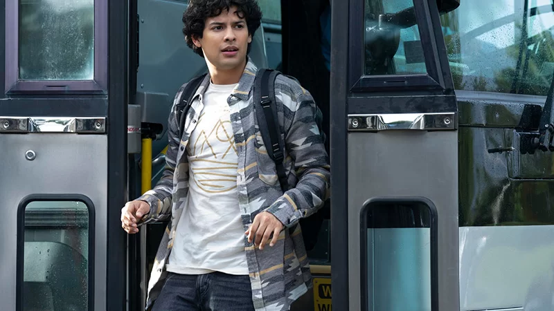 Xolo Mariduena as Miguel Diaz in cobra Kai.