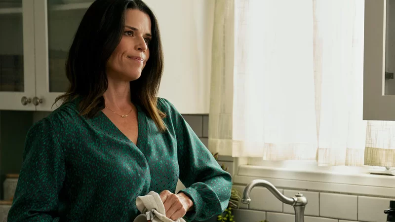 neve campbell reduced role the lincoln lawyer season 2