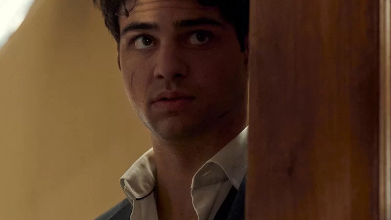 noah centineo en el novato