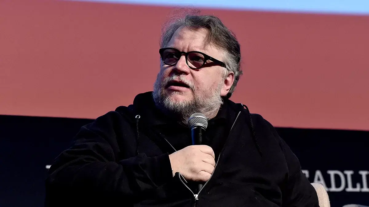 guillermo del toro dr frankenstein monstruo película