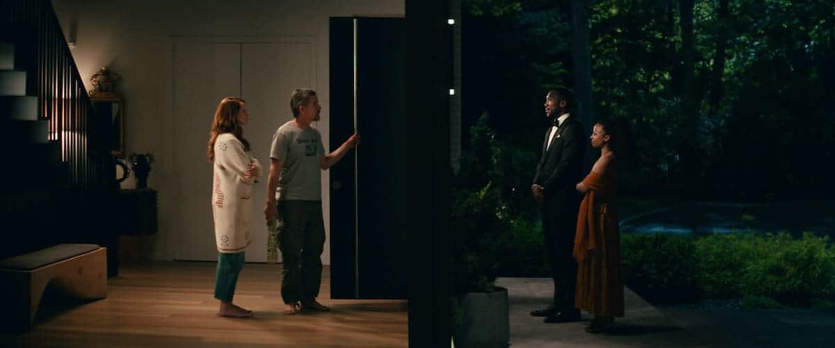 First Look Images Leave The World Behind Julia Roberts Netflix December