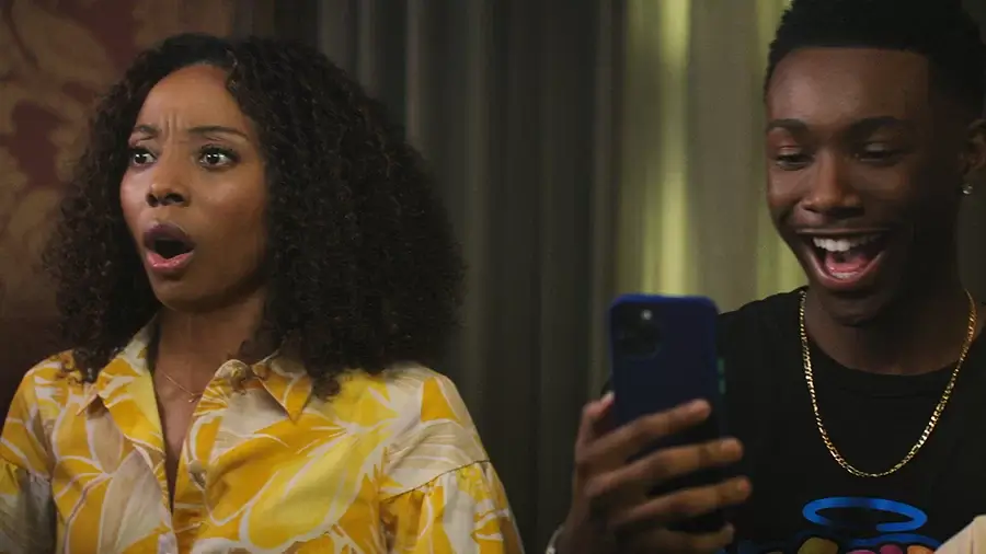 Erica Ash As Melanie Niles Fitch As Fulton We Have A Ghost
