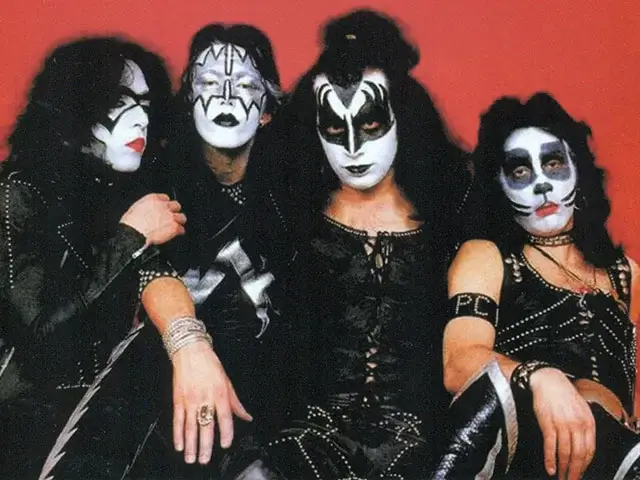 kiss 1974 band photo