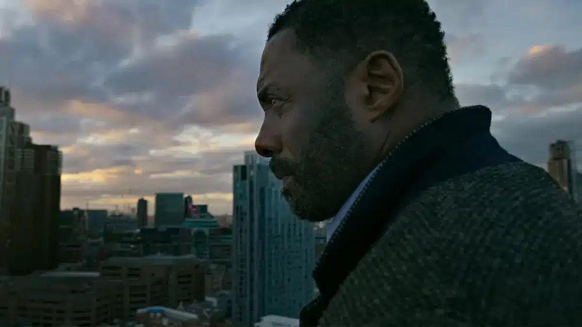 Crítica de la película de Luther el sol caído deberías ver