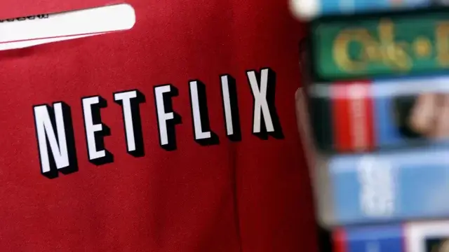 netflix dvd rental service closing down