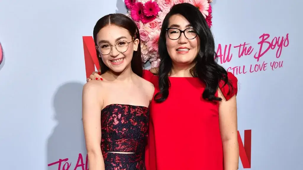 anna cathcart jenny han interview with netflixs xo kitty composers shirley song and jina hyojin an