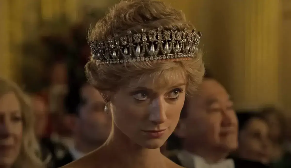 Crown Season Trailer Elizabeth Debicki D E C E F A C
