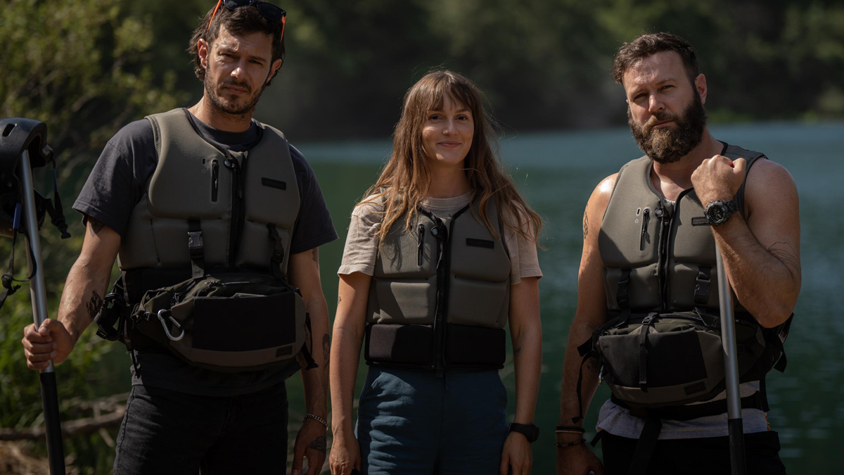‘River Wild’: the film by Leighton Meester and Adam Brody will debut on Netflix in August 2023