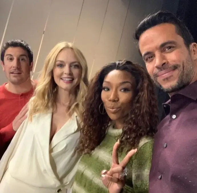 Behind The Scenes On Netflix Best Christmas Ever Filming