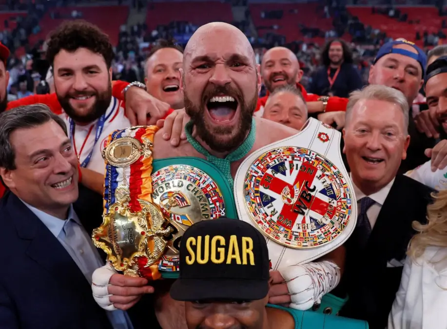 tyson fury at home with the furys tyson fury sports docuseries coming to netflix in august 2023