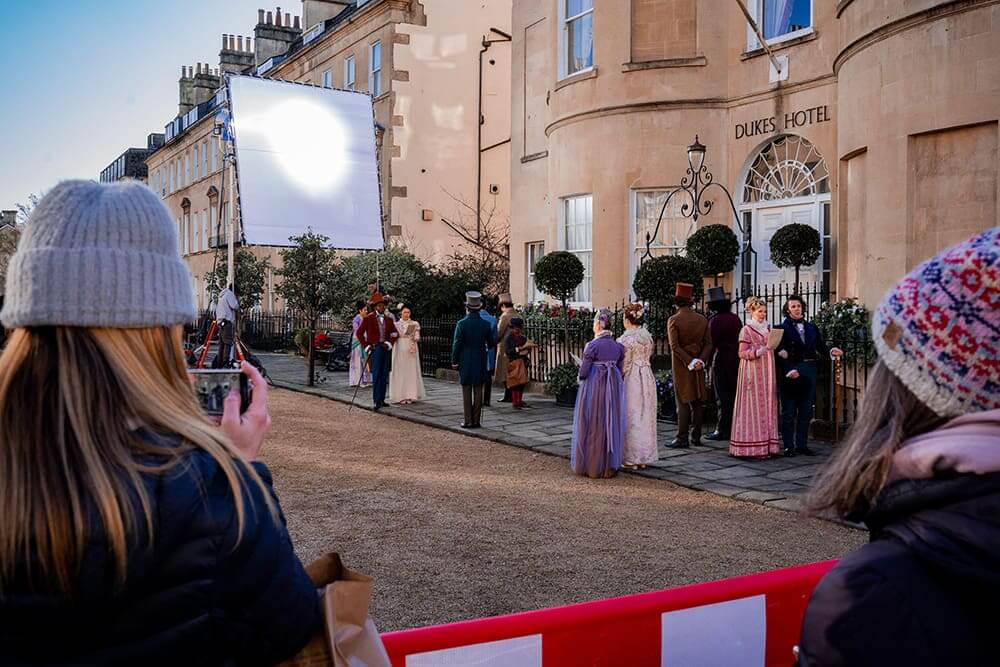 filming behind the scenes bridgerton season 3 bath england 4