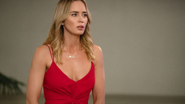 emily blunt in pain hustlers netflix movie review