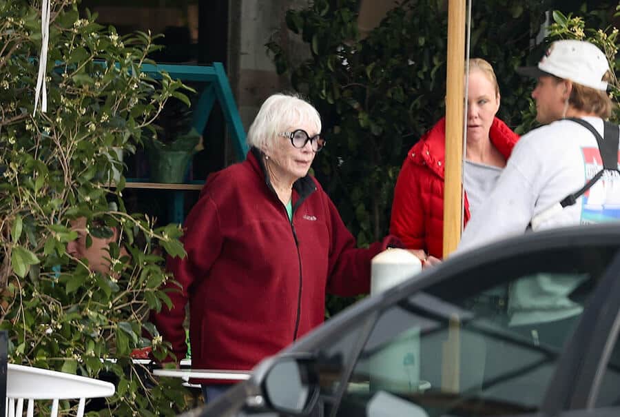 *Exclusive* Nicole Kidman And Her Co Stars Zac Efron And Shirley Maclaine Are Spotted On The Set Of 'A Family Affair' In Malibu