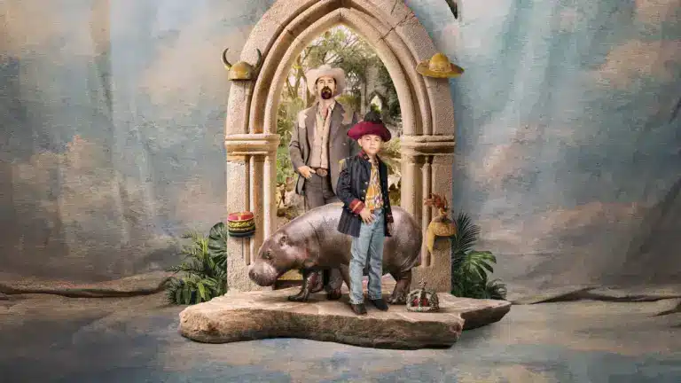 Down The Rabbit Hole Mexican Family Comedy Coming To Netflix In May