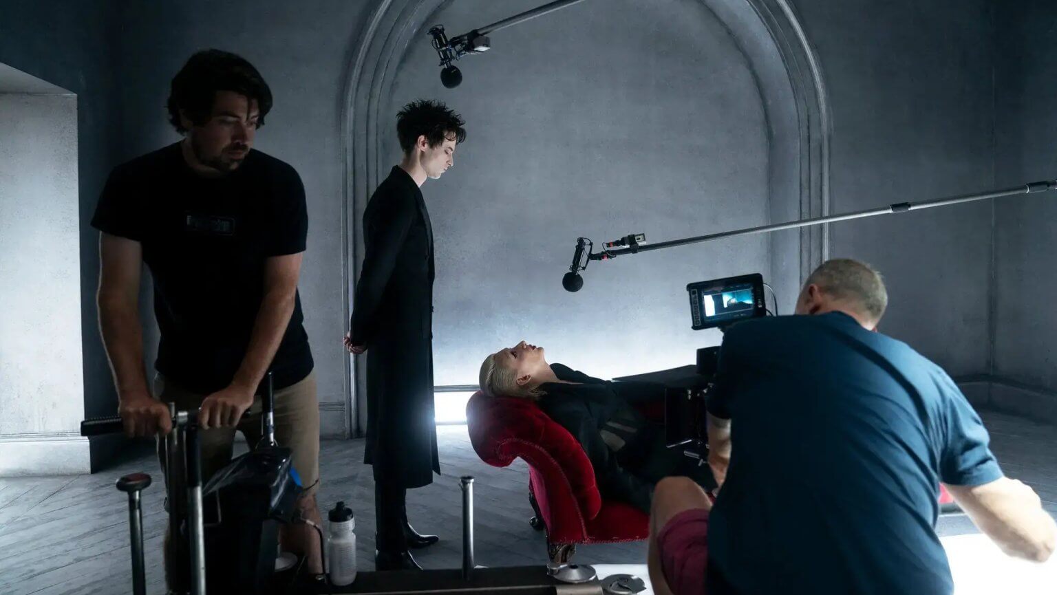 Behind The Scenes On The Sandman Season Jpeg Behind The Scenes On The Sandman Season Jpeg