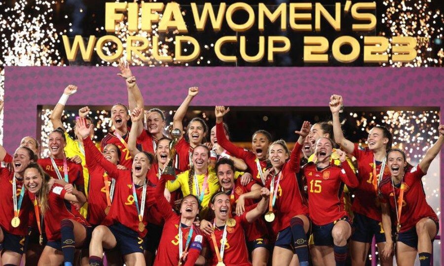 Ceremony Its All Over The Kiss That Changed Spanish Football E