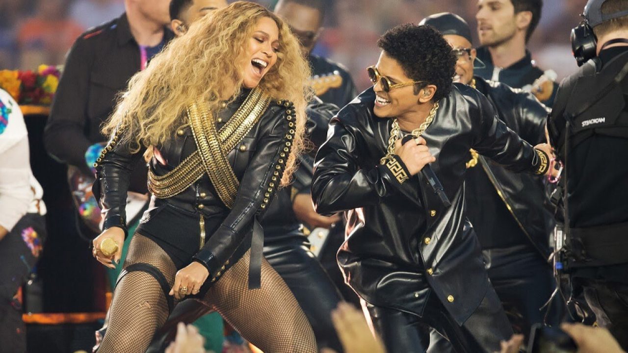 Beyoncé To Perform at Halftime Show for Ravens vs. Texans on Christmas ...