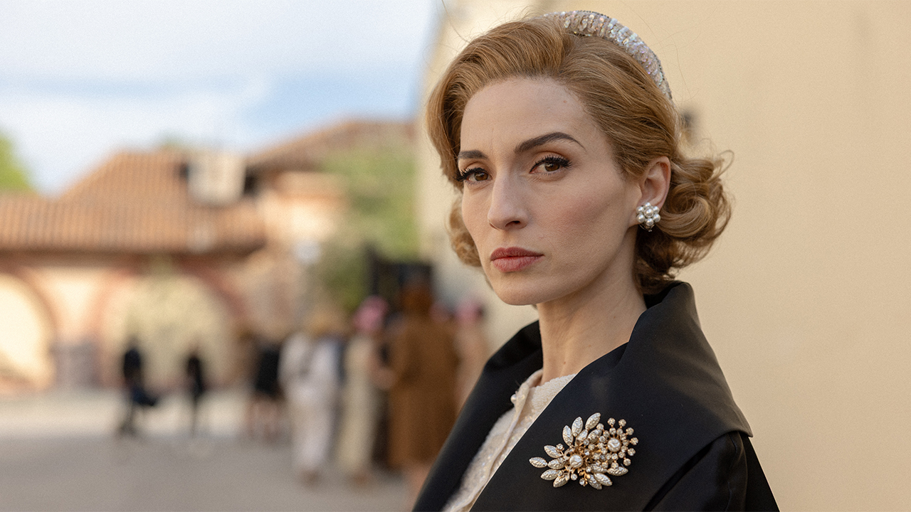 7 First Look At The Final Problem Spanish Netflix Series September 2026