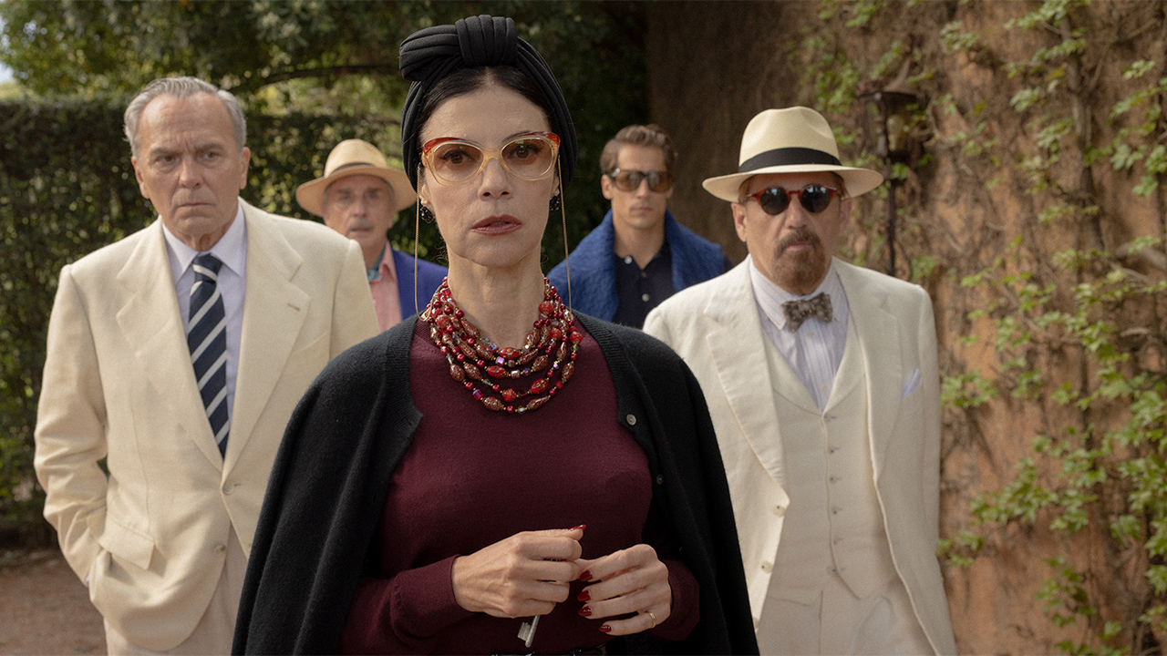 8 First Look At The Final Problem Spanish Netflix Series September 2026