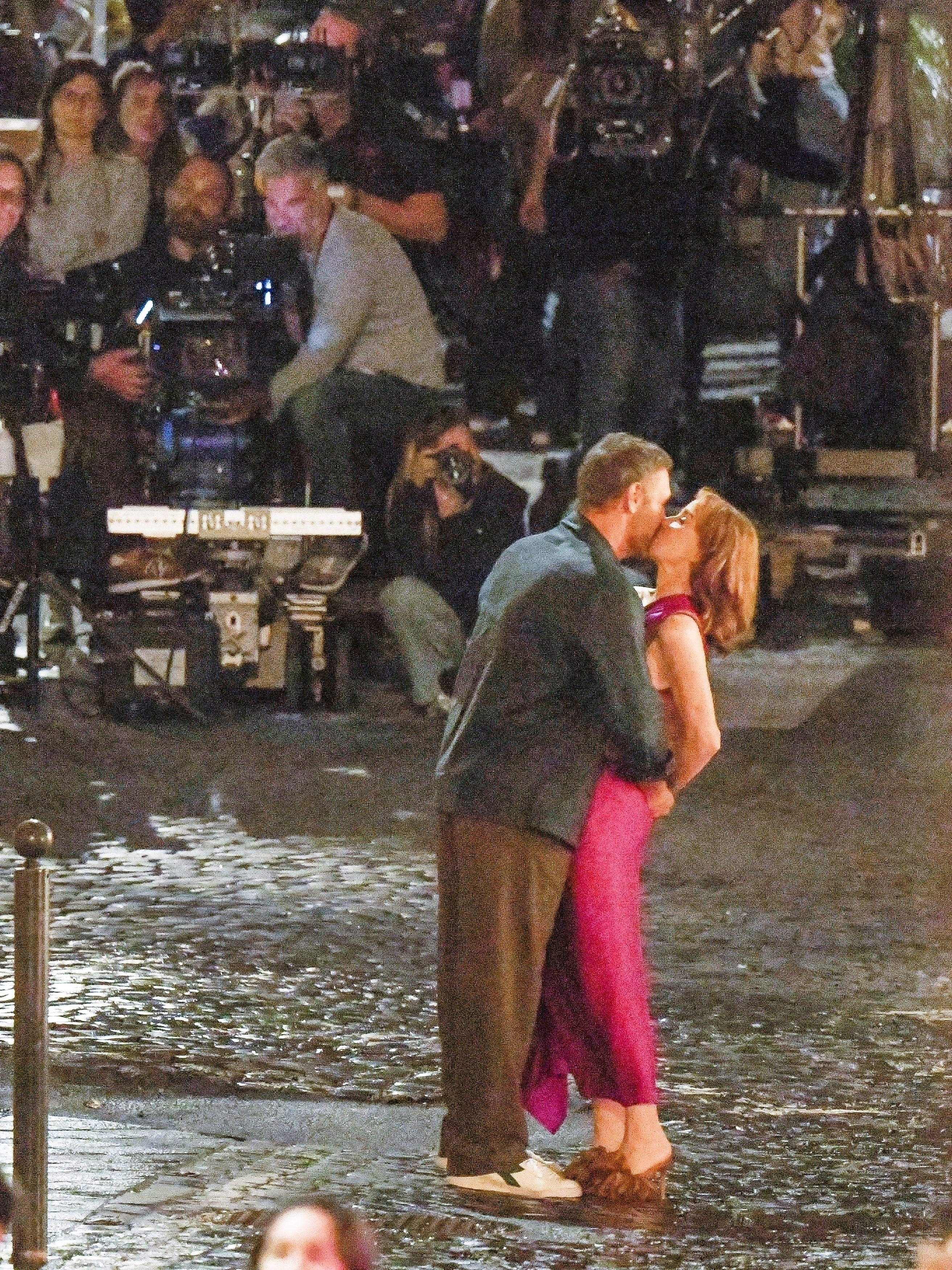 *Exclusive* French Actress Philippine Leroy Beaulieu Films A Kissing Scene With Italian Star Raoul Bova As Minnie Driver Makes Her Debut On The Set Of Season 5 Of &Quot;Emily In Paris&Quot;