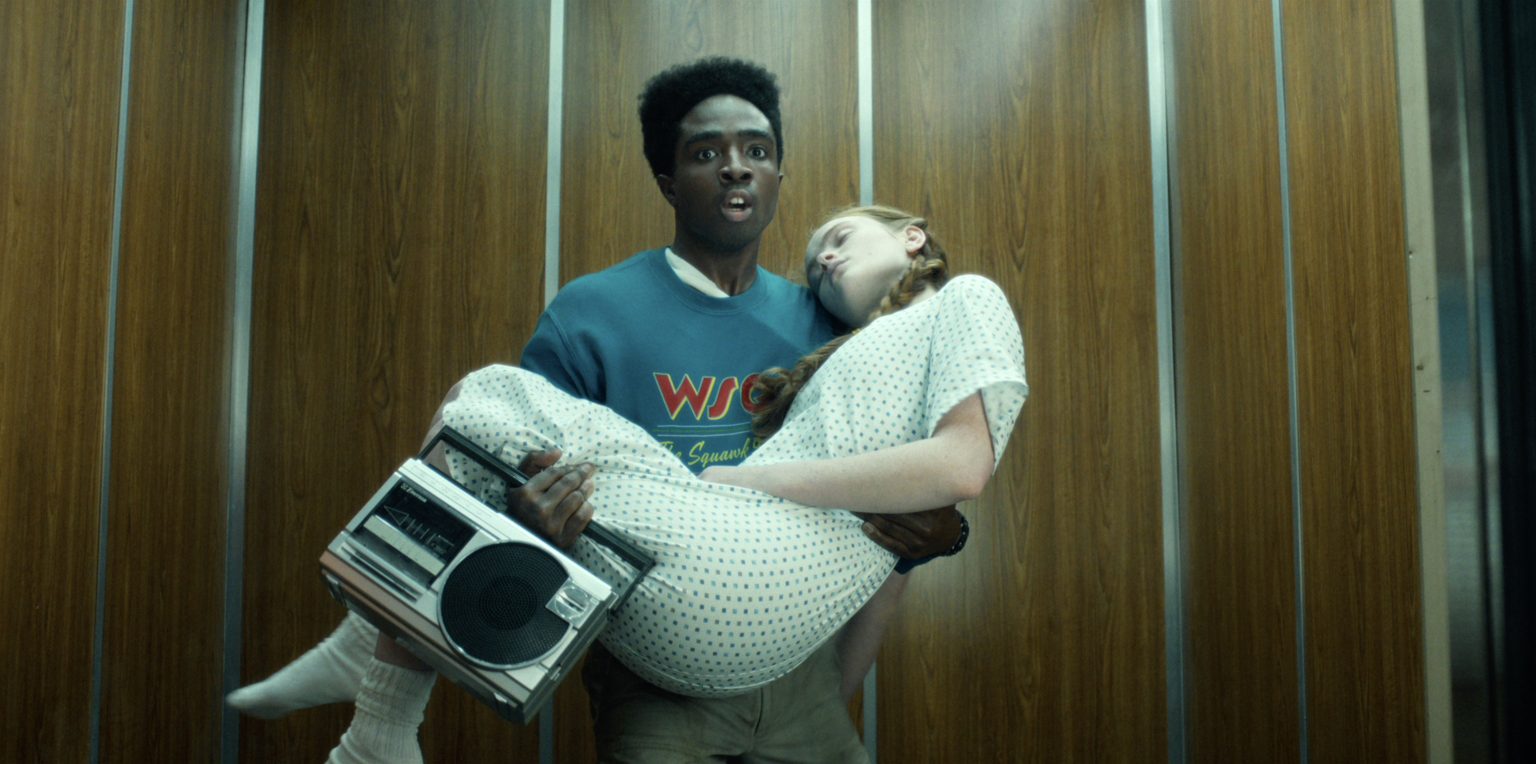 Strangerthings S5 0200 R