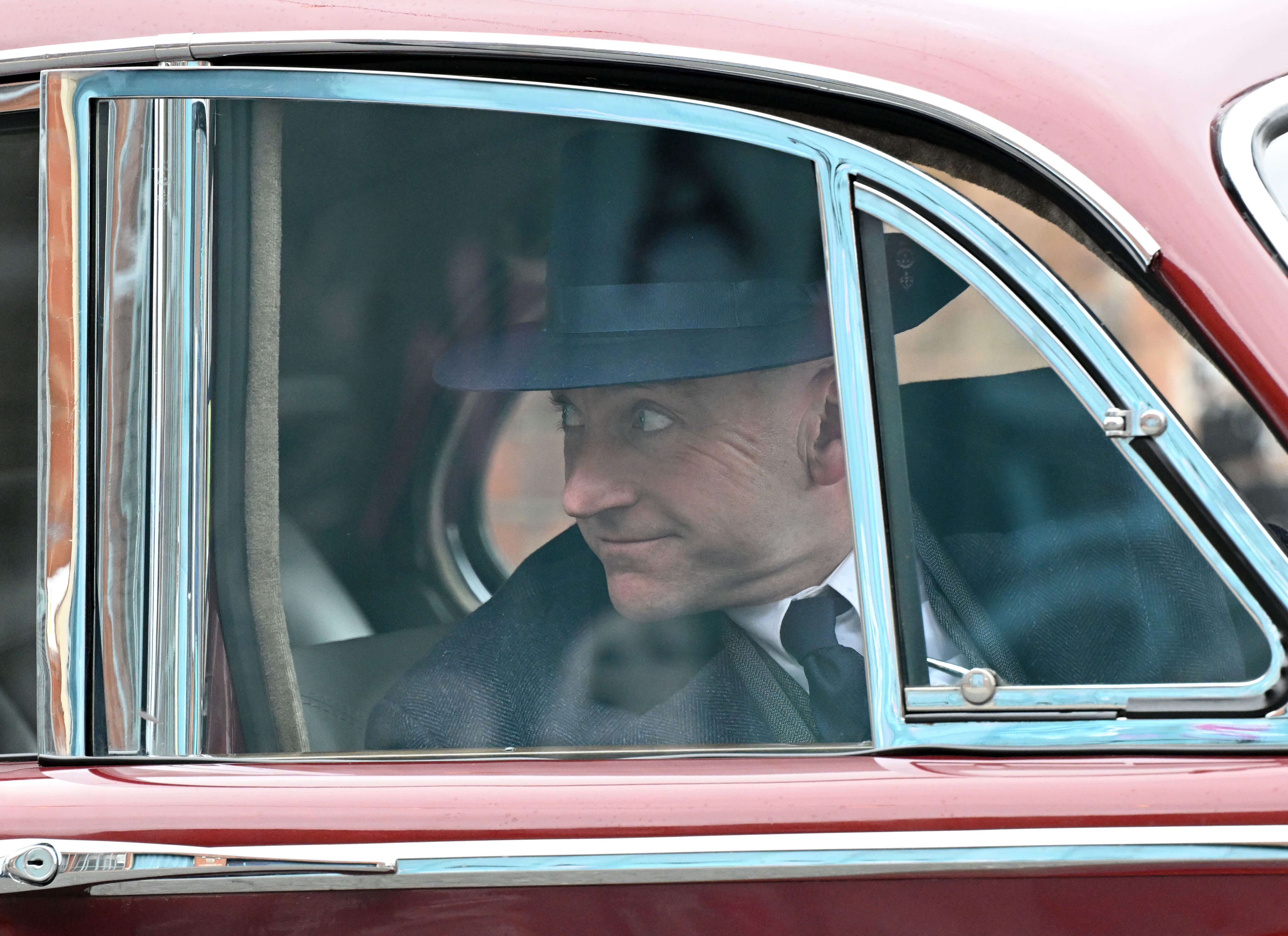 More Filming Snaps Peaky Blinders Followup Series (10)