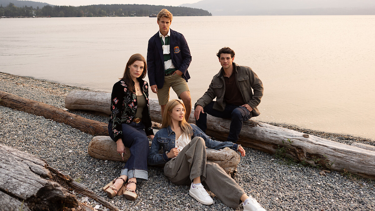 Crew Girl First Look Netflix