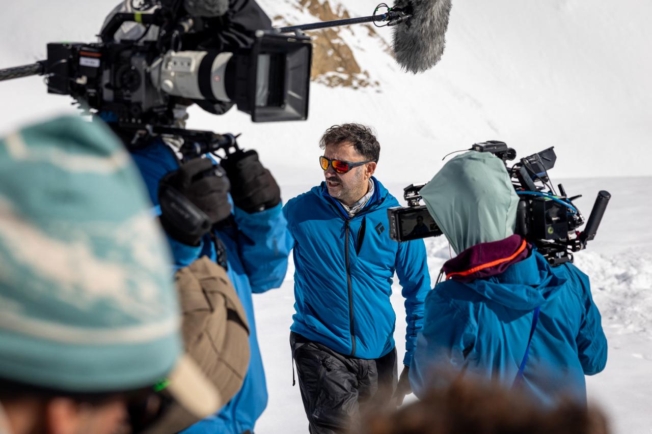 Society of the Snow documentary series coming to Netflix (1)