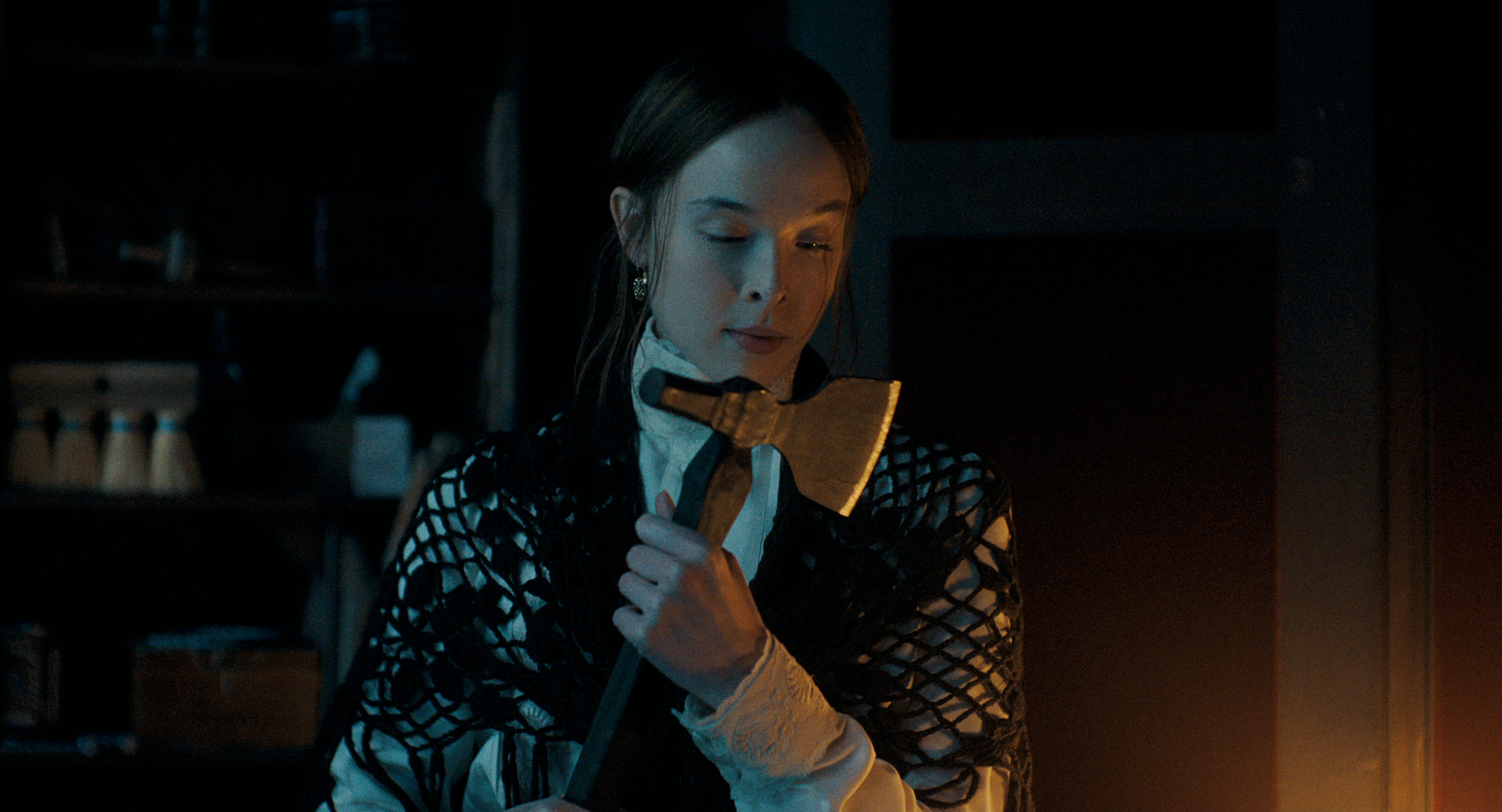 Monster The Lizzie Borden Story N S1 E4 00 23 57 14R