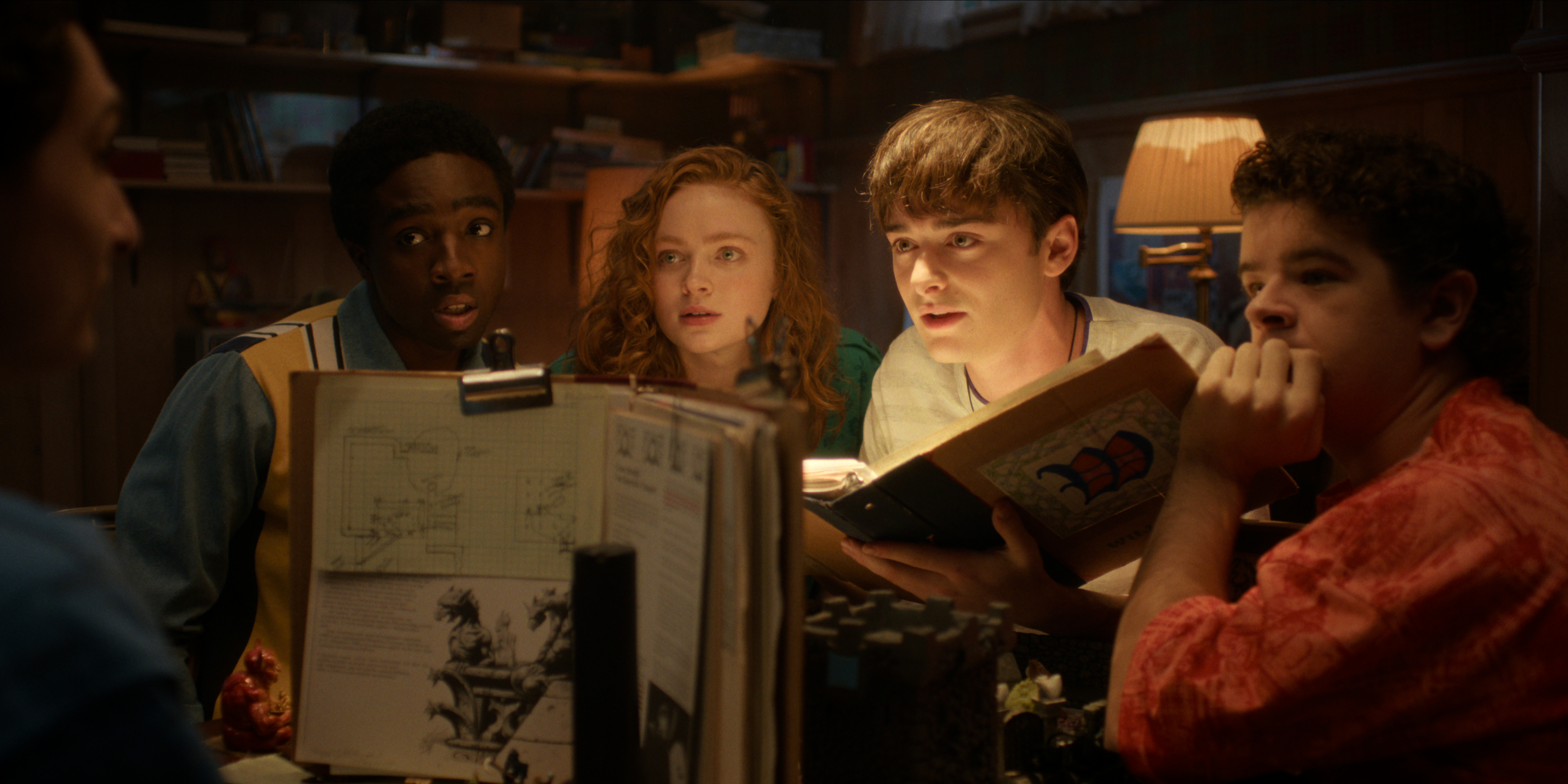 Strangerthings S5 1000 R