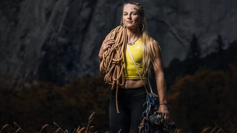 Record-Breaking Documentary ‘Girl Climber’ Sets Netflix Streaming Premiere Article Teaser Photo