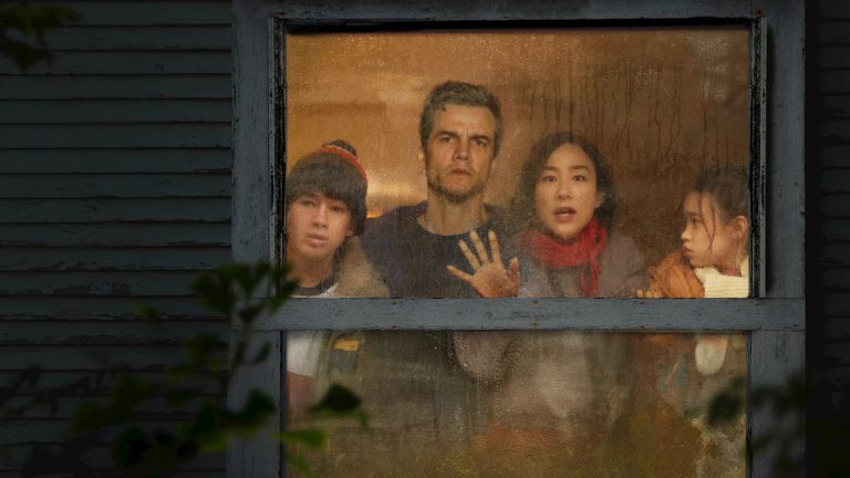 ‘The Last House’ Review: Netflix’S New Suburban Sci-Fi Creature Feature Packs Heart And Mystery