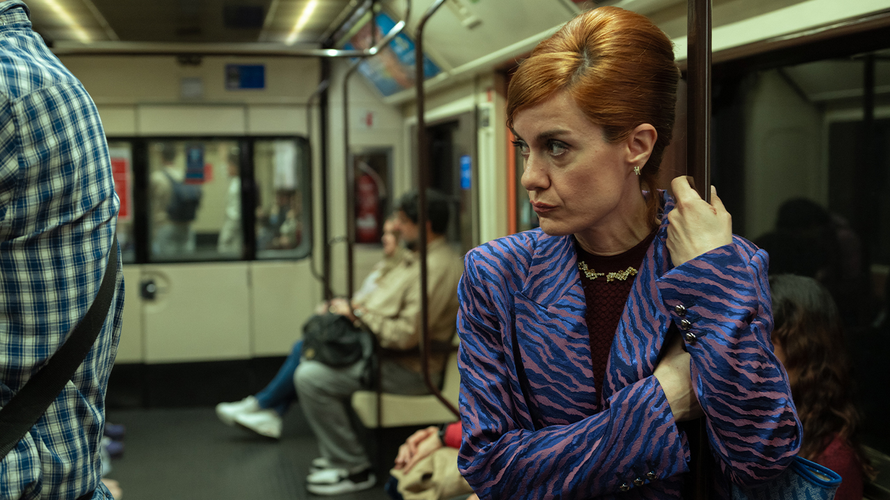 12 Fading Grandeur Netflix Spanish Series