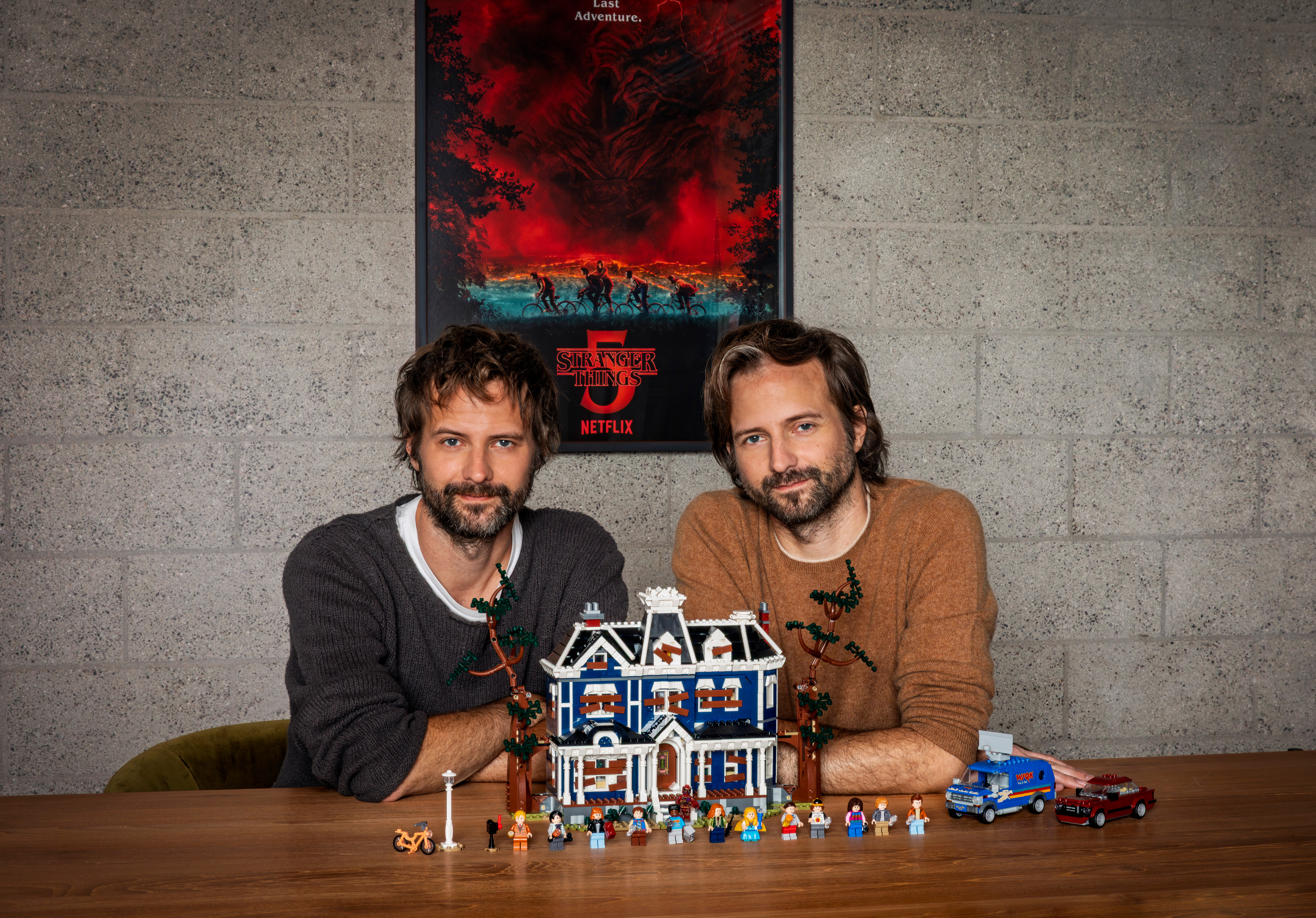 Lego Stranger Things Duffer Brothers