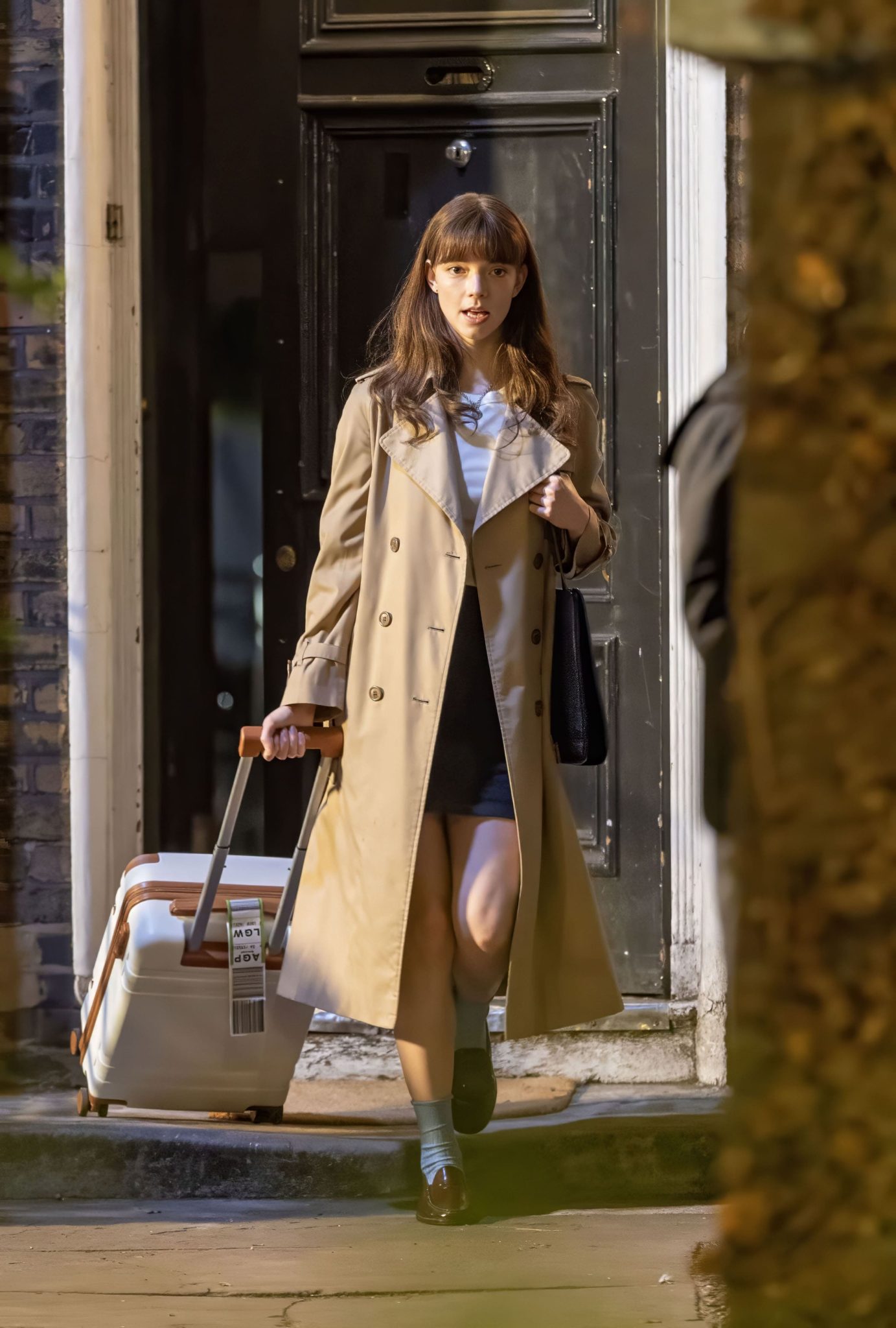 Anya Taylor Joy Begins Filming How To Kill Your Family (9)